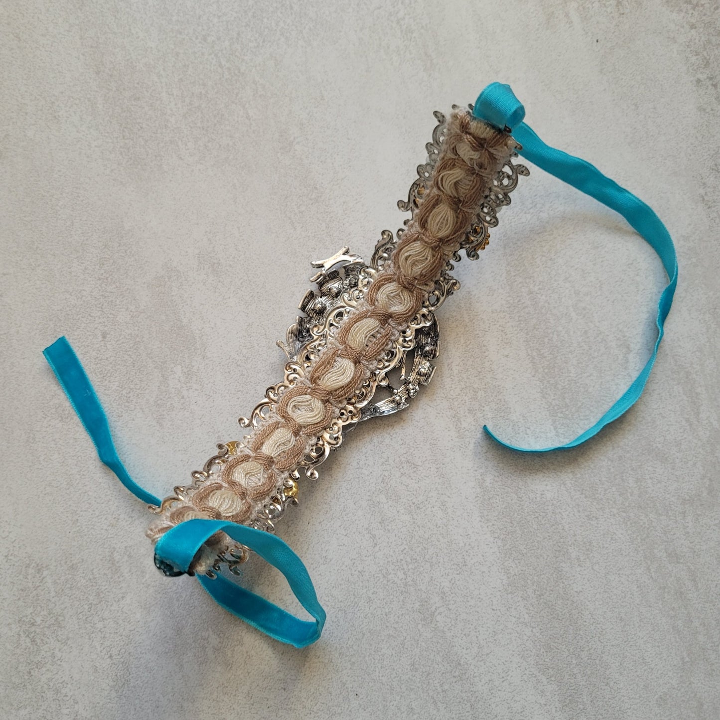 WhatEver collection: The Blue Dragon metal choker with a turquoise blue Chinese dragon, faux pearls and hight quality glass crystals