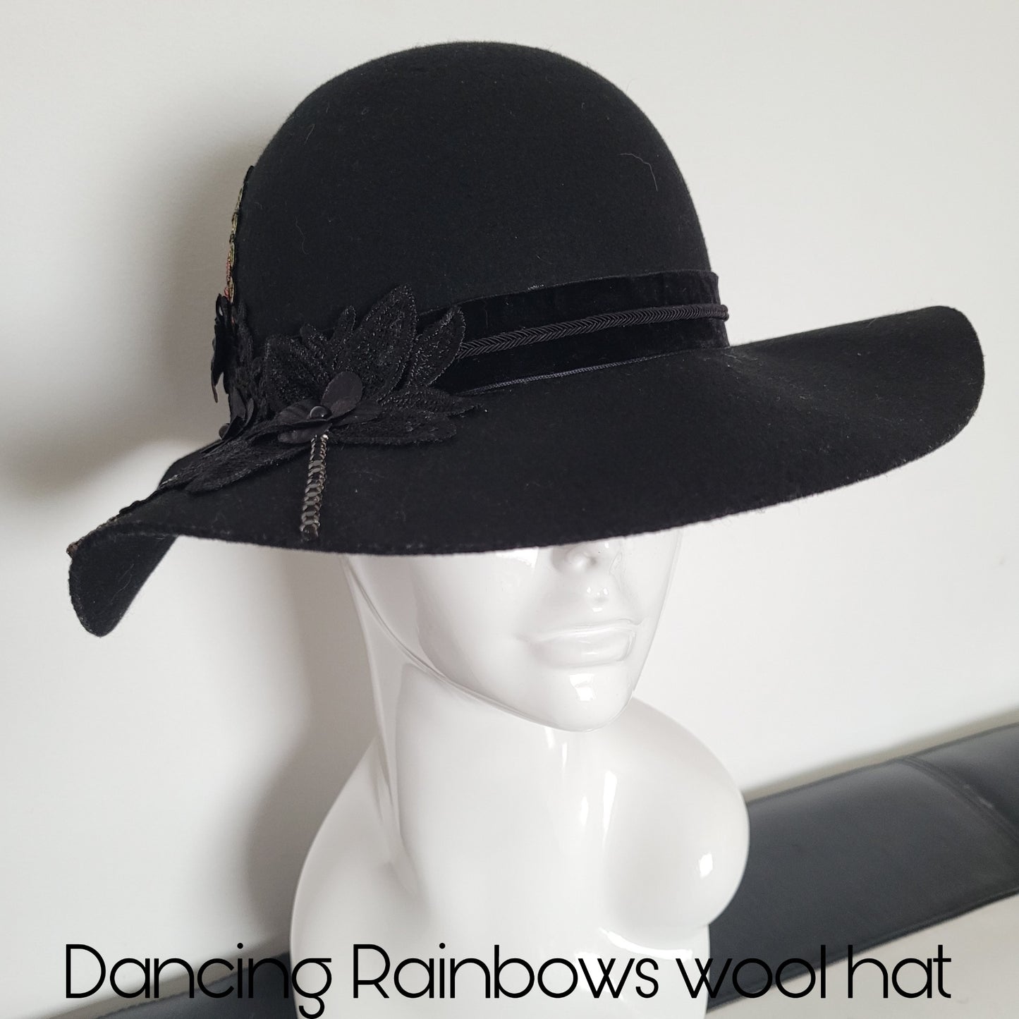 Viveka Gren Revamp, PRIDE edition: Dancing Rainbows wool hat (Medium/size 56)