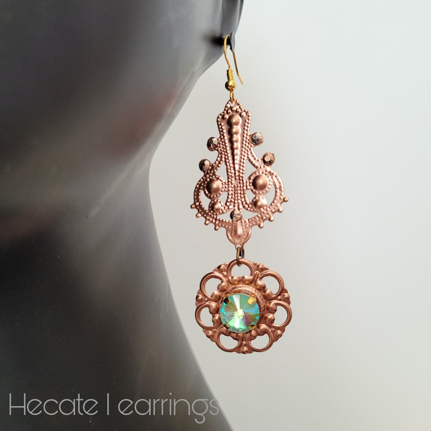 Deusa ex Machina collection: The Hecate earrings