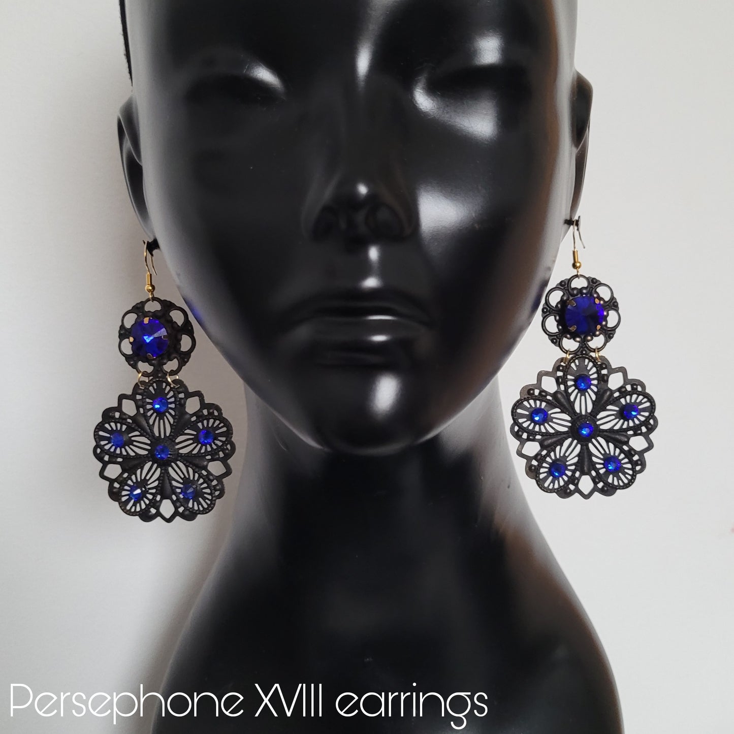 Deusa ex Machina collection: The Persephone earrings