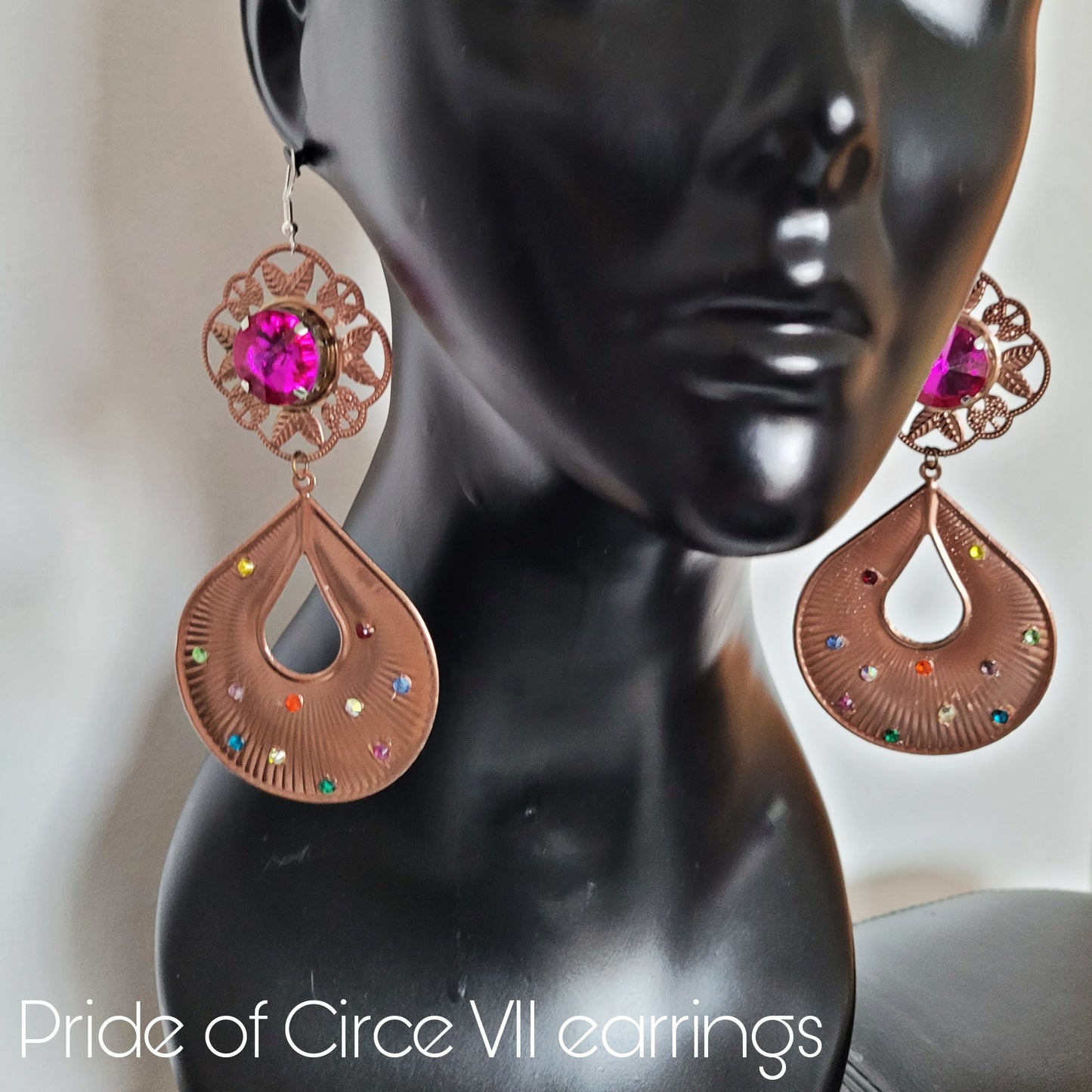 Deusa ex Machina collection: The Pride of Circe earrings