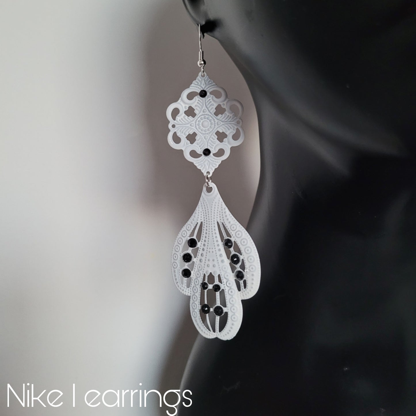 Deusa ex Machina collection: The Nike earrings