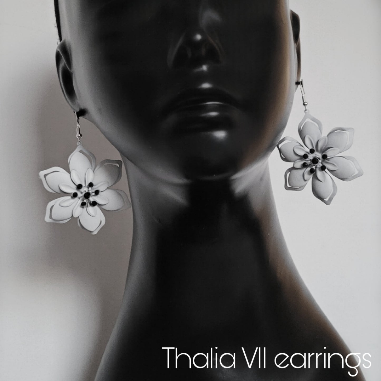 Deusa ex Machina collection: The Thalia earrings