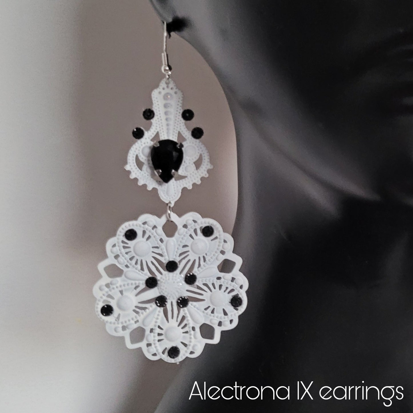 Deusa ex Machina collection: The Alectrona earrings (hook versions)