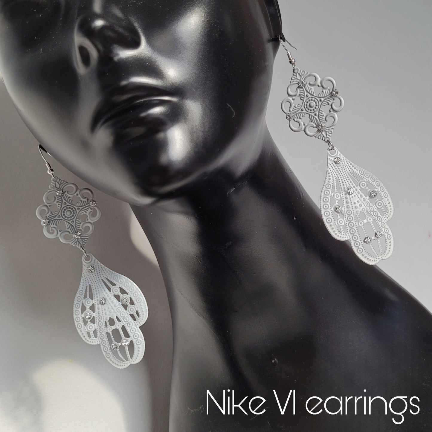 Deusa ex Machina collection: The Nike earrings