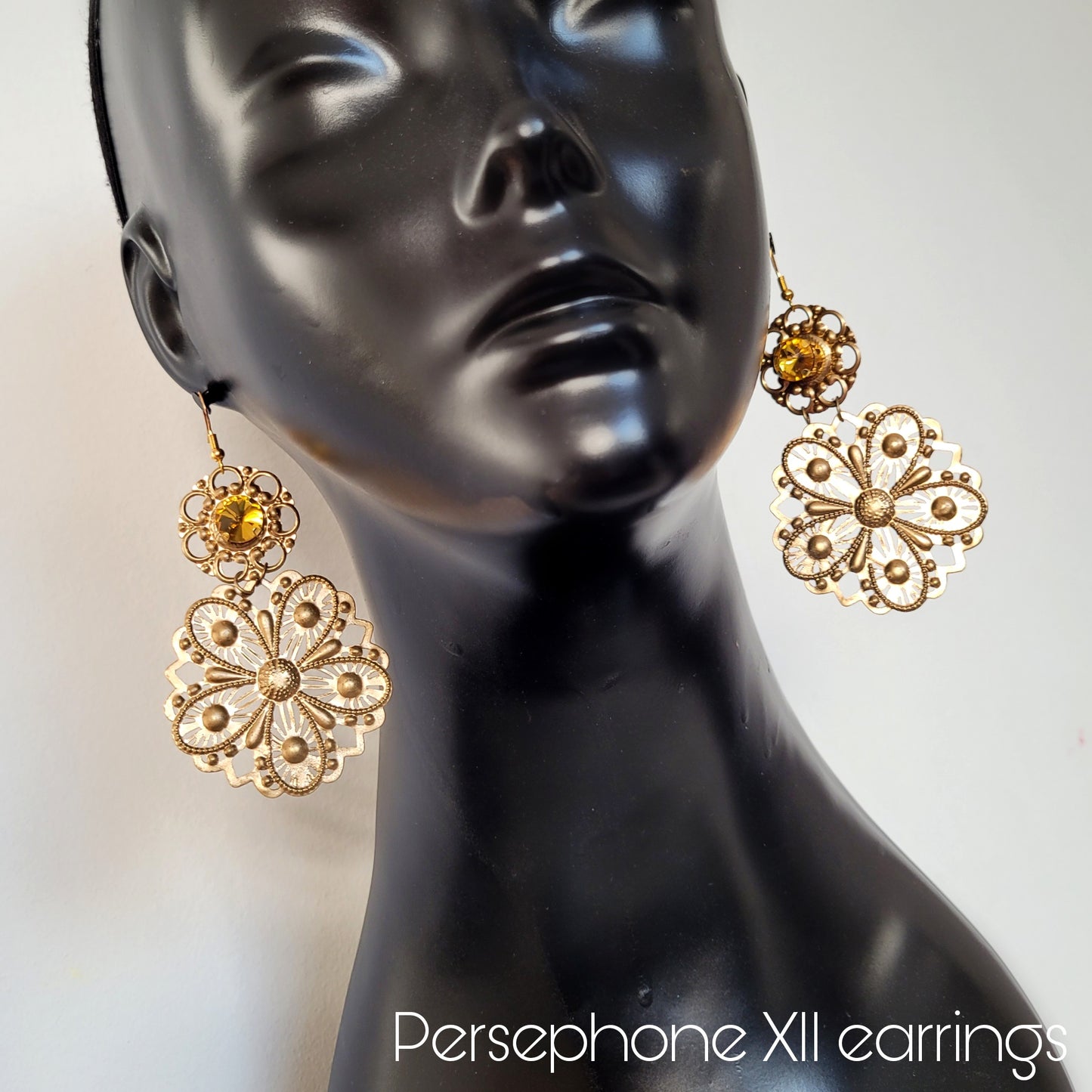 Deusa ex Machina collection: The Persephone earrings