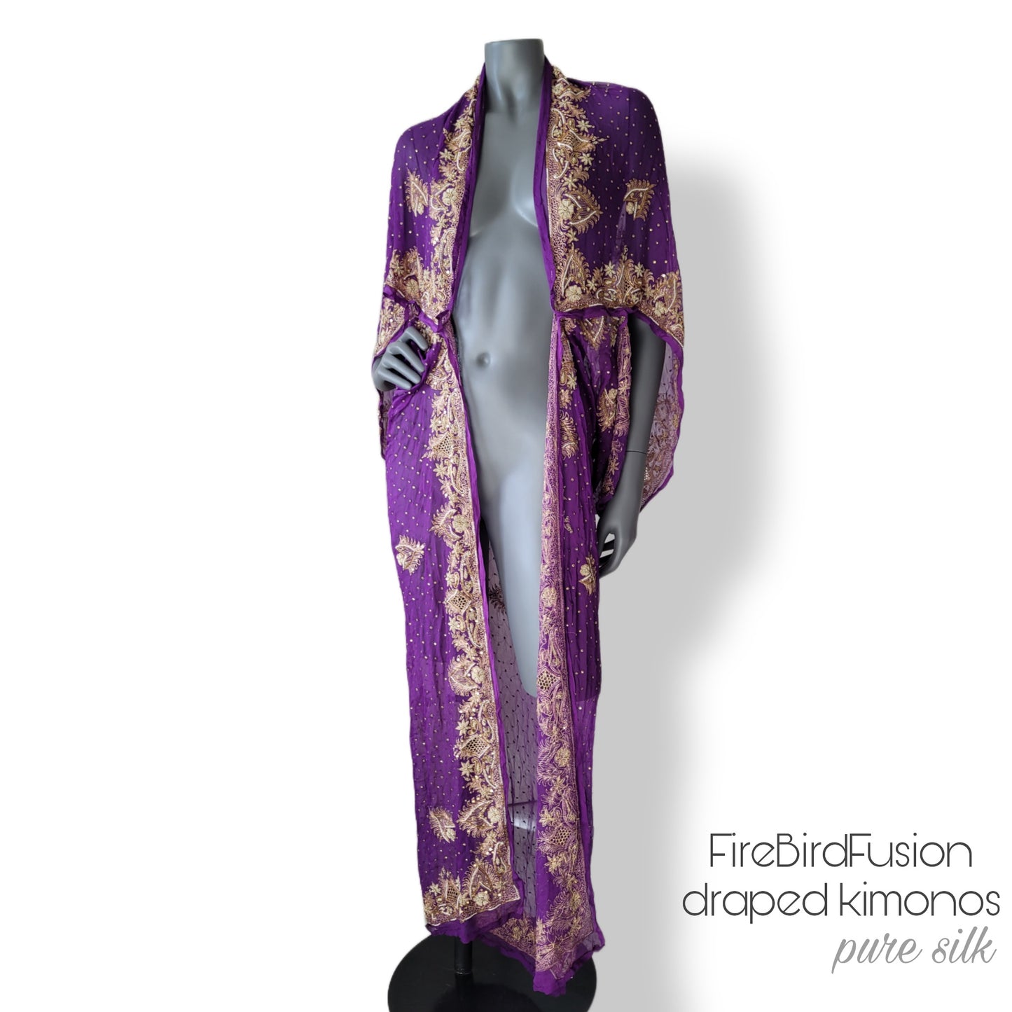 Luxurious draped kimono in pure silk, purple with stunning zardozi embroidery in gold and pearls (L)