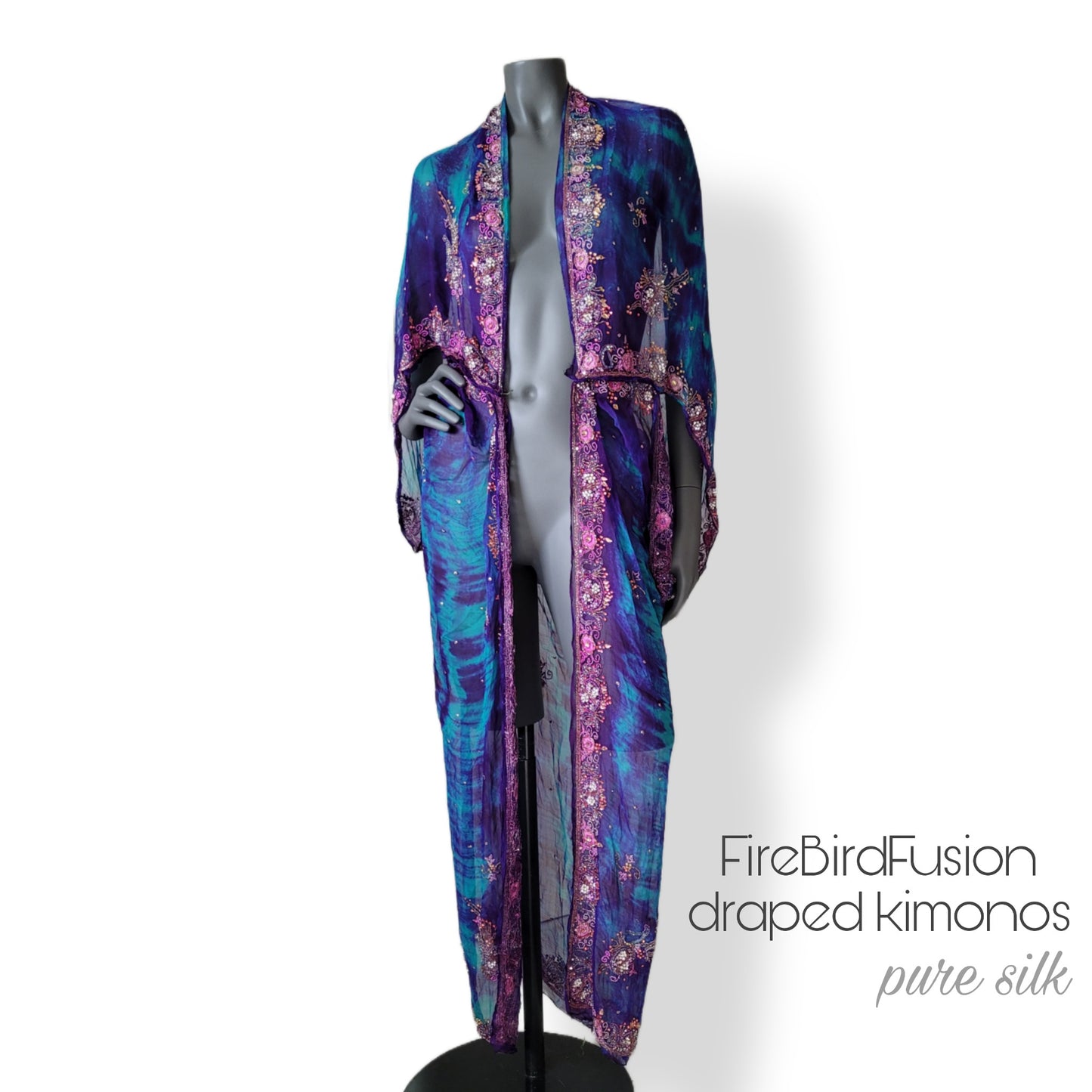 Luxurious draped kimono in pure silk, hand dyed batik in blue, purple and turqouise with stunning zardozi embroidery in lavender (L-XL)