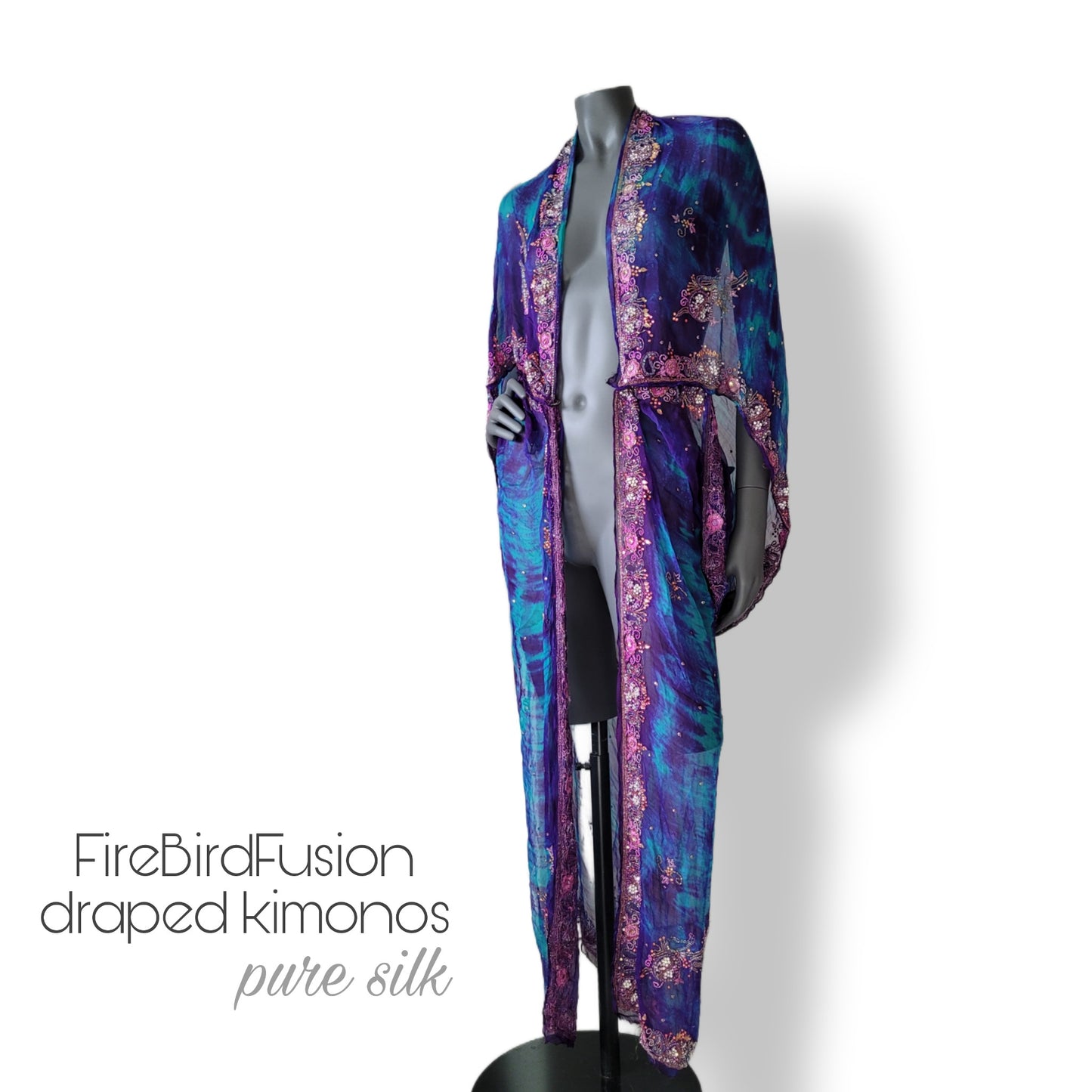 Luxurious draped kimono in pure silk, hand dyed batik in blue, purple and turqouise with stunning zardozi embroidery in lavender (L-XL)
