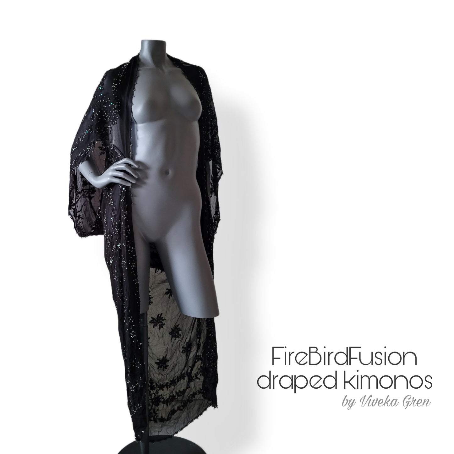 Draped kimono black with subtle irredecent embroidered pattern (M)