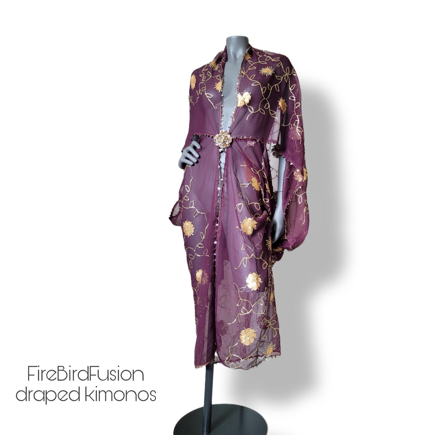 Draped kimono in plum with elaborated embrodery in gold sequins (L-XL)