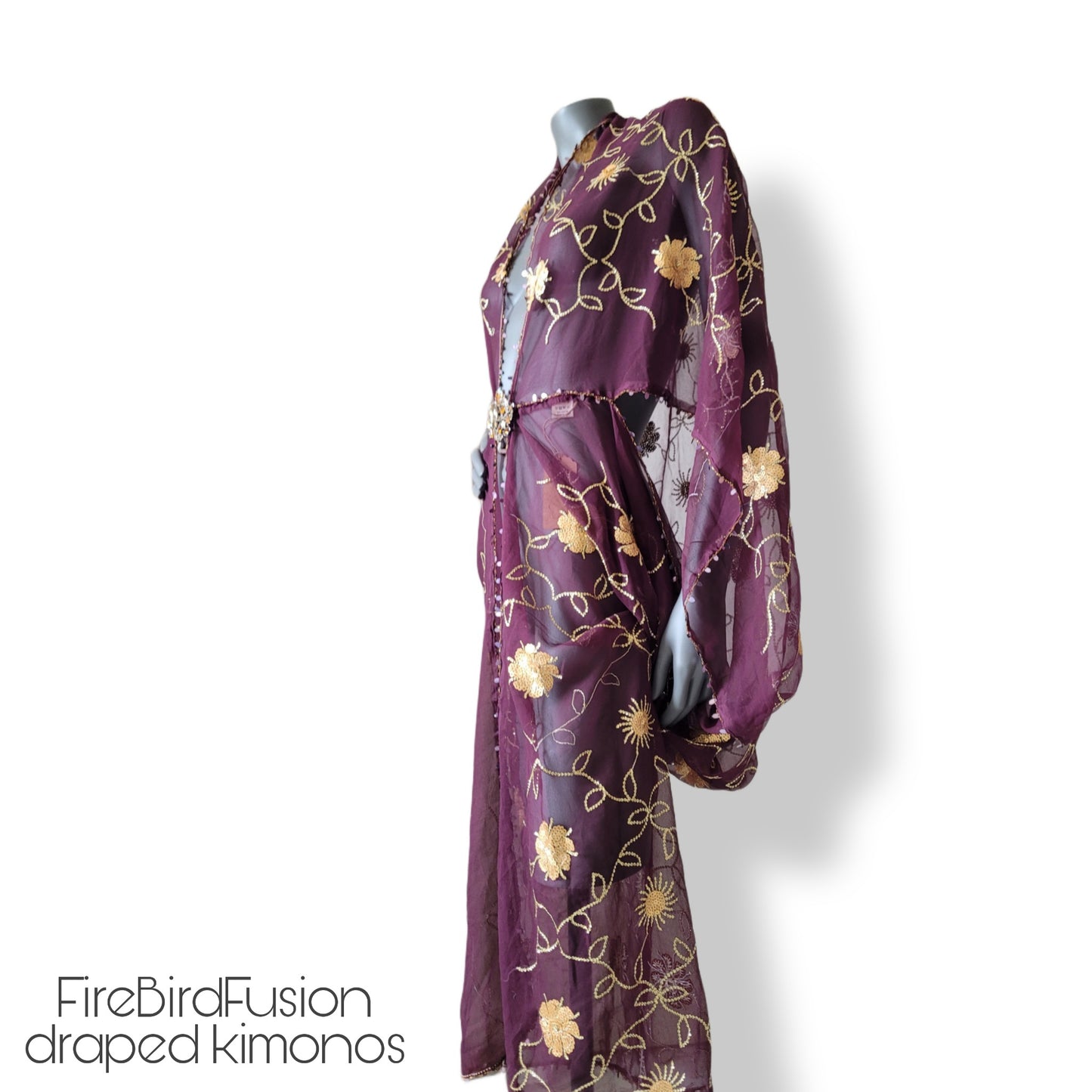Draped kimono in plum with elaborated embrodery in gold sequins (L-XL)