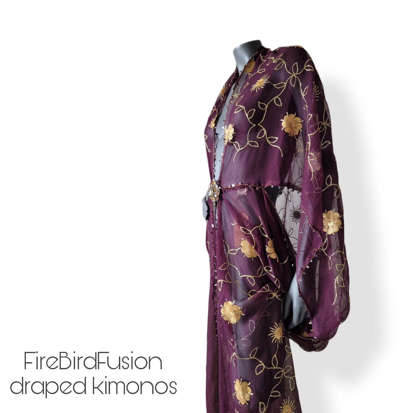 Draped kimono in plum with elaborated embrodery in gold sequins (L-XL)