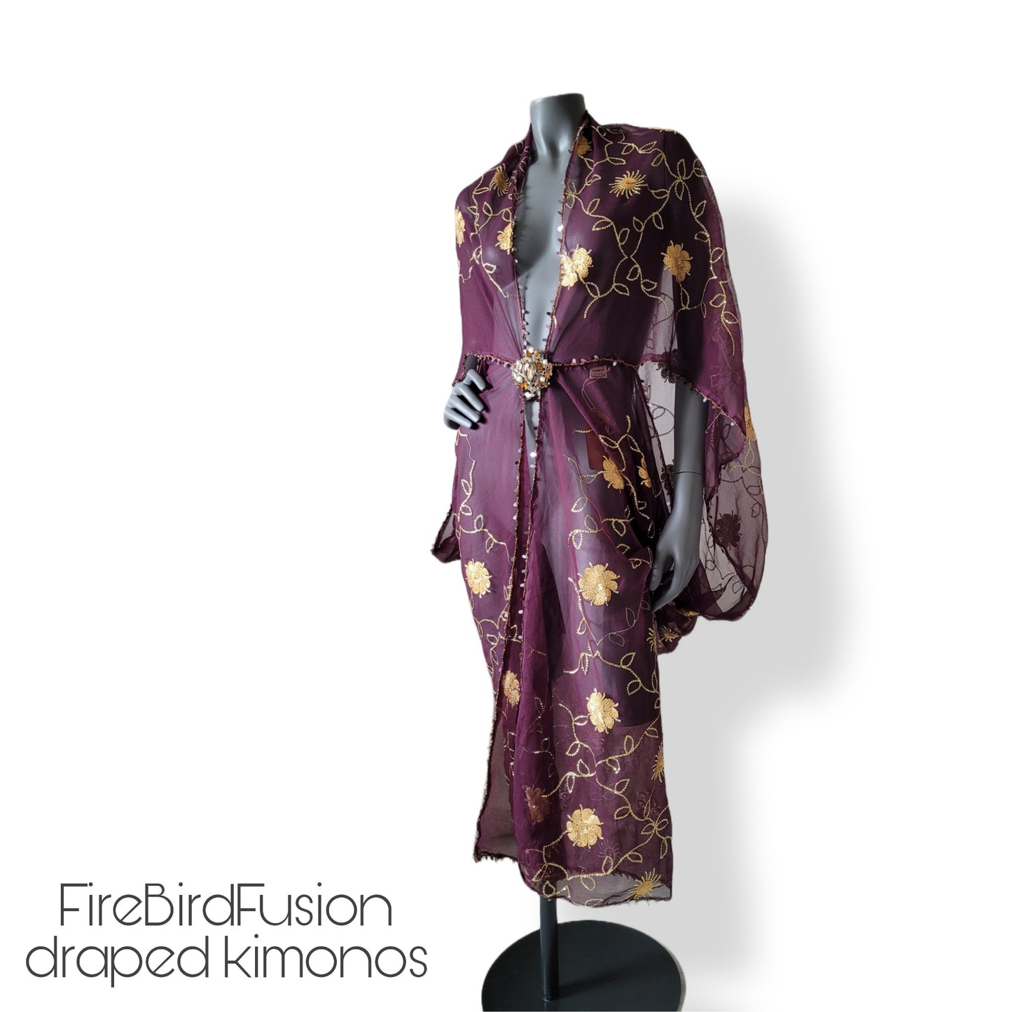 Draped kimono in plum with elaborated embrodery in gold sequins (L-XL)