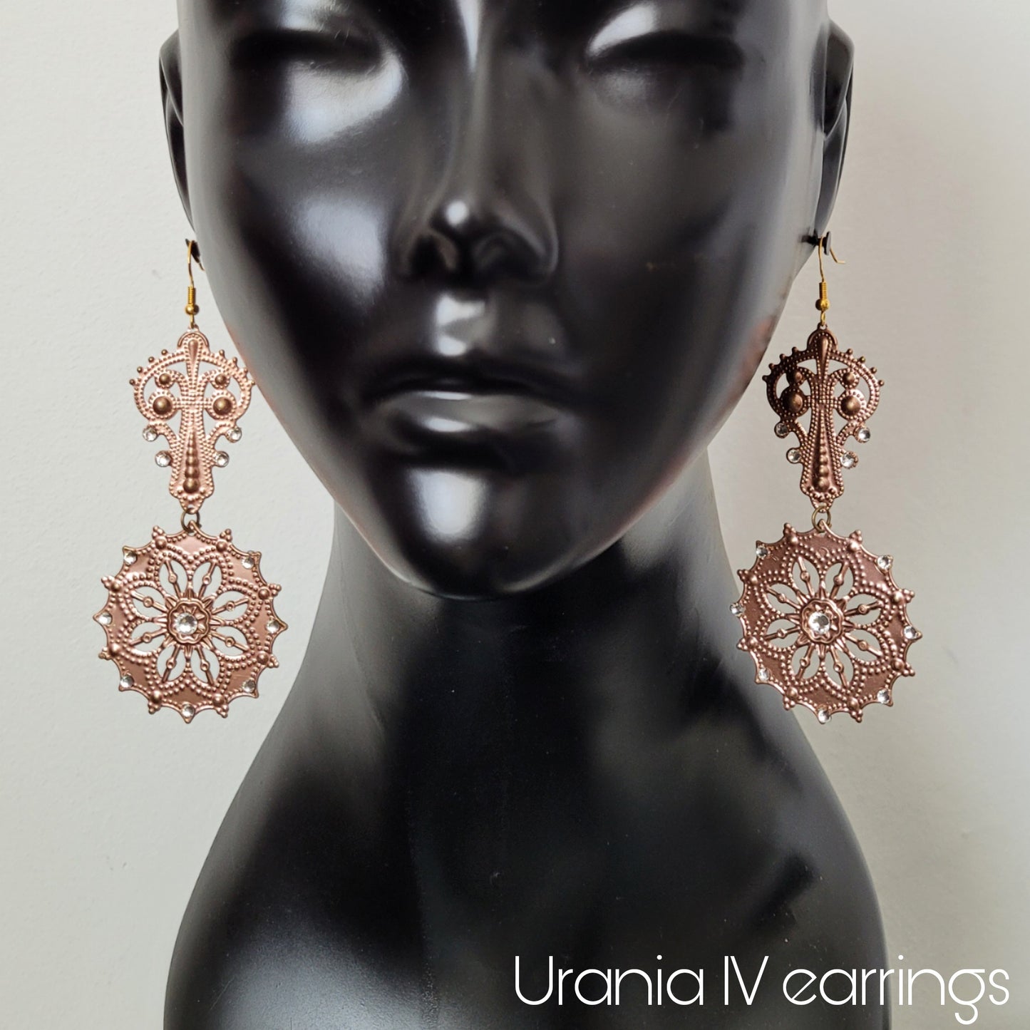 Deusa ex Machina collection: The Urania earrings