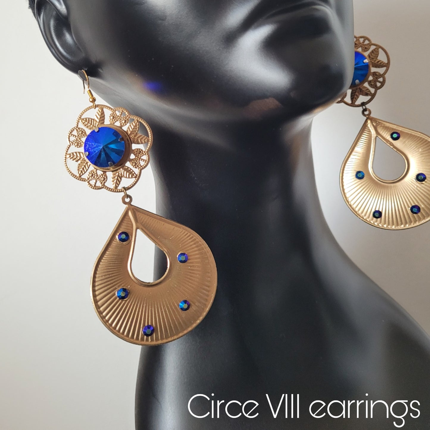 Deusa ex Machina collection: The Circe earrings