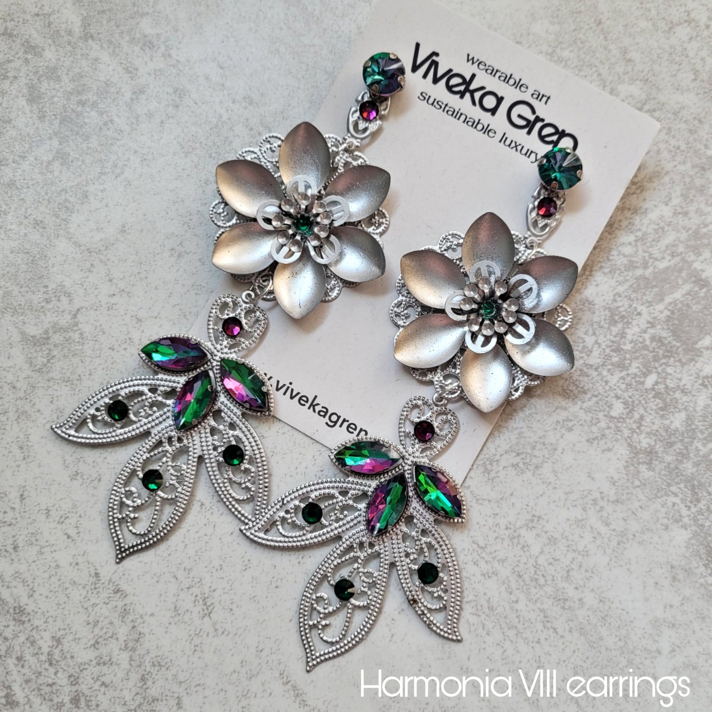 Deusa ex Machina collection: The Harmonia earrings (stud versions)