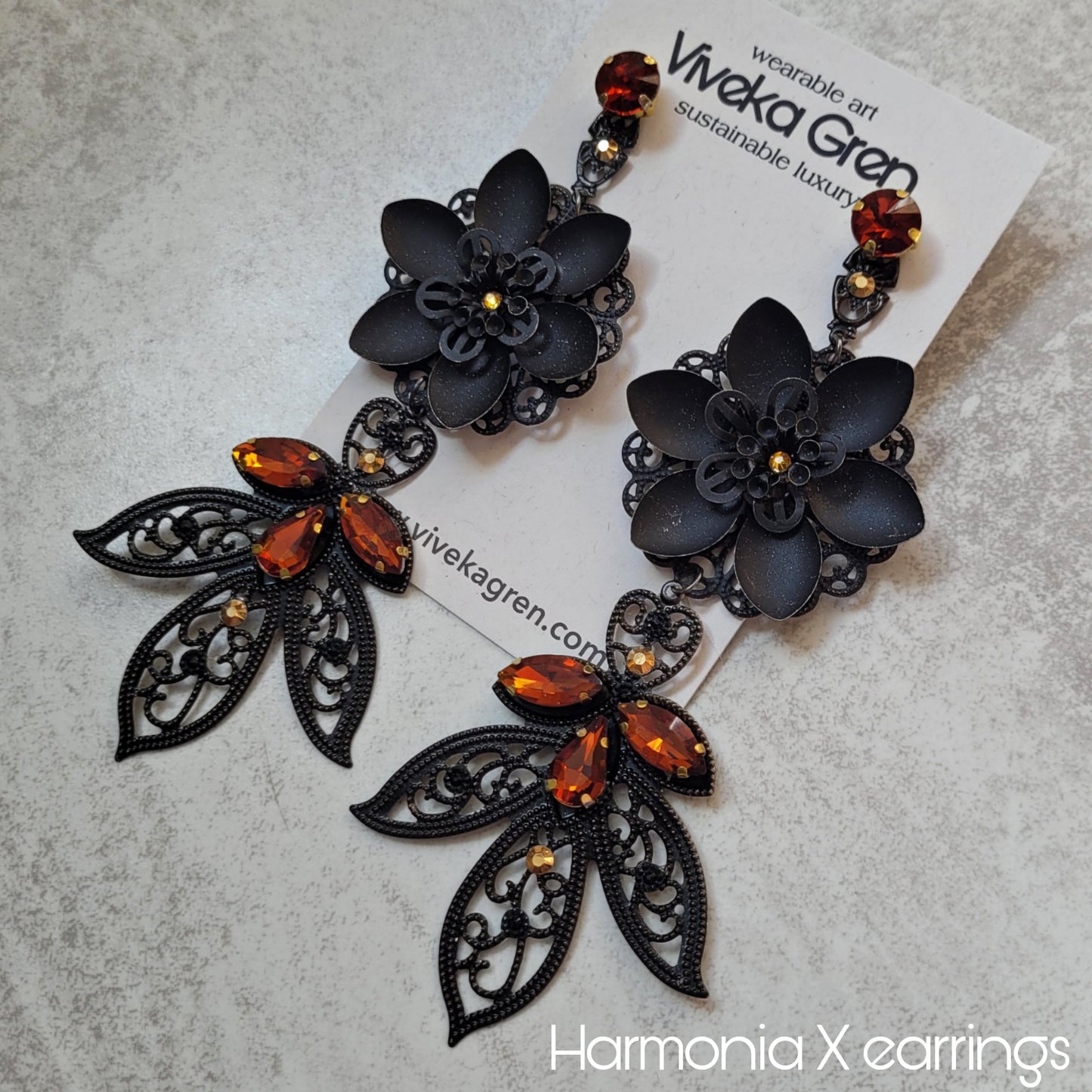 Deusa ex Machina collection: The Harmonia earrings (stud versions)