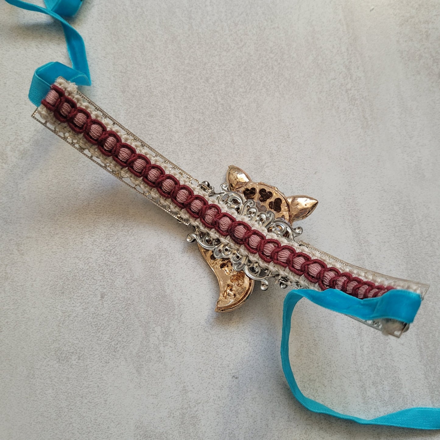 WhatEver collection: The Sly Fox metal choker with a turquoise blue fox, blood red drop shaped crystals, faux pearls and hight quality glass crystals