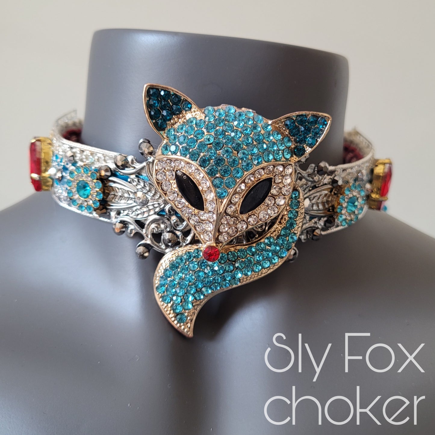 WhatEver collection: The Sly Fox metal choker with a turquoise blue fox, blood red drop shaped crystals, faux pearls and hight quality glass crystals