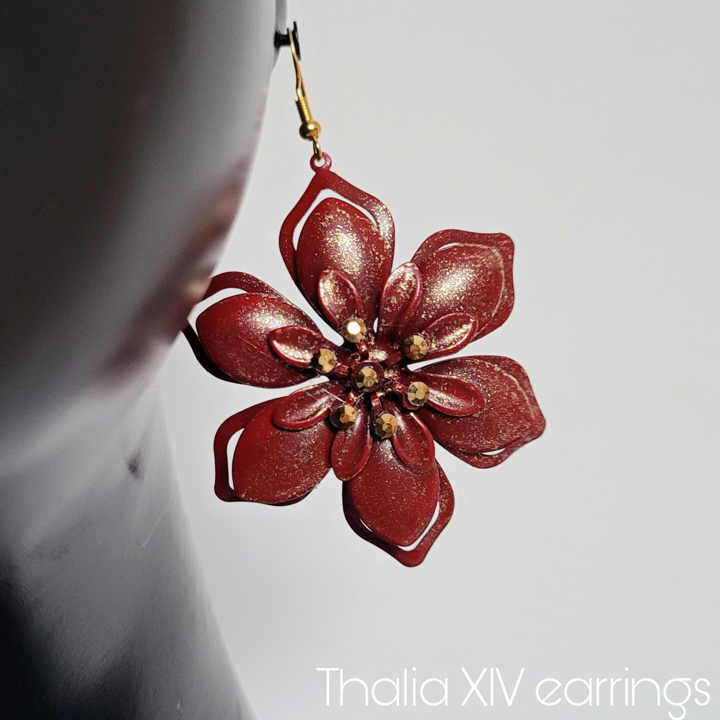Deusa ex Machina collection: The Thalia earrings