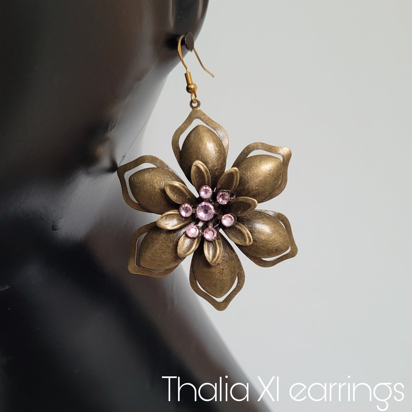 Deusa ex Machina collection: The Thalia earrings