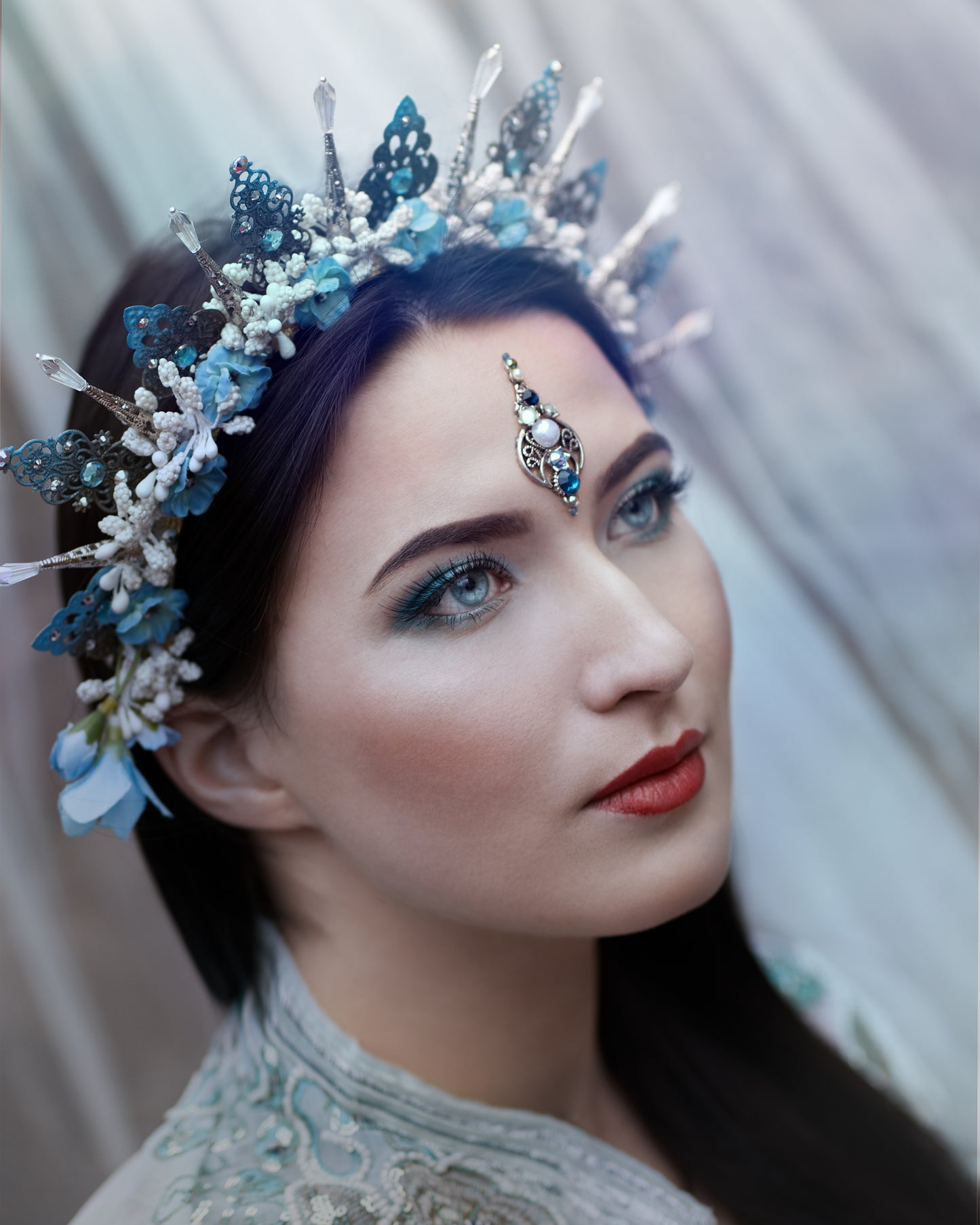 The Crystalized Burgeon flower crown
