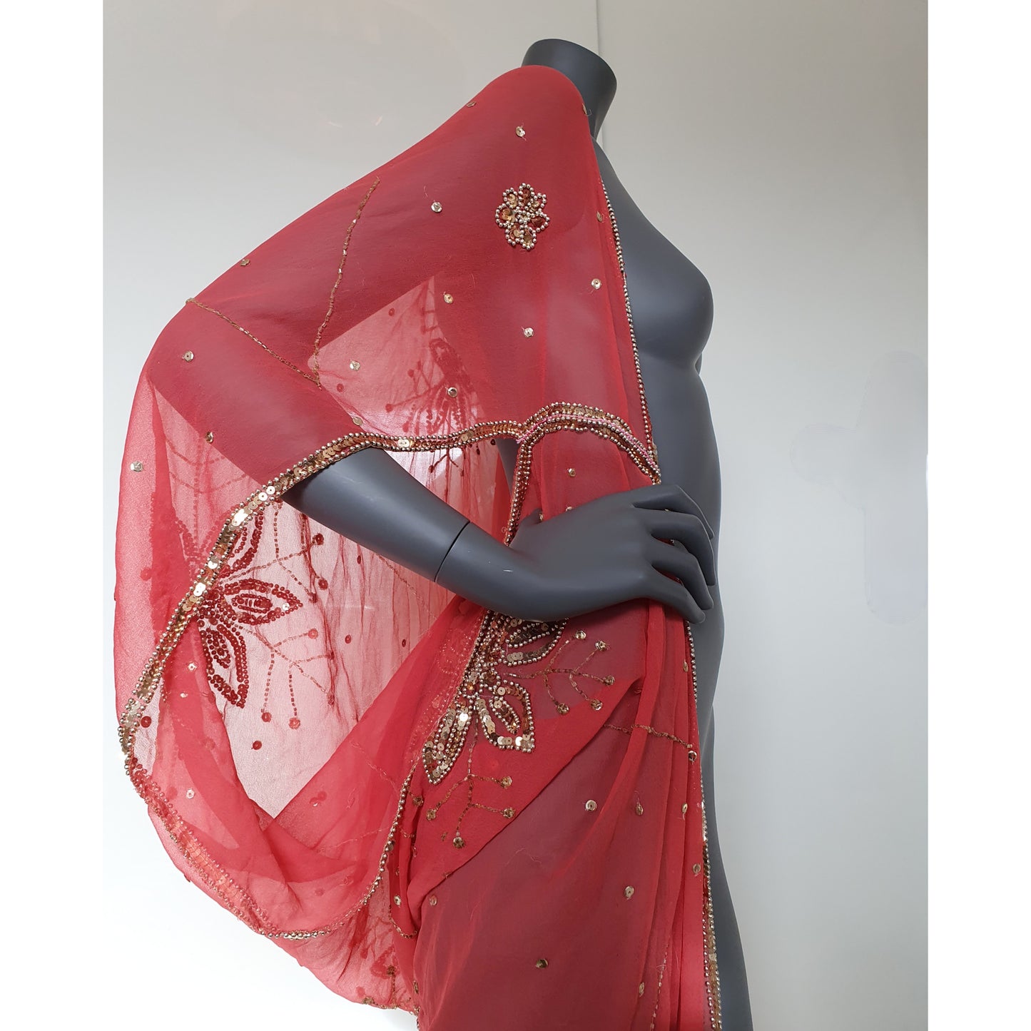 Draped kimono in salmon pink with beautiful hand embroidery (M)