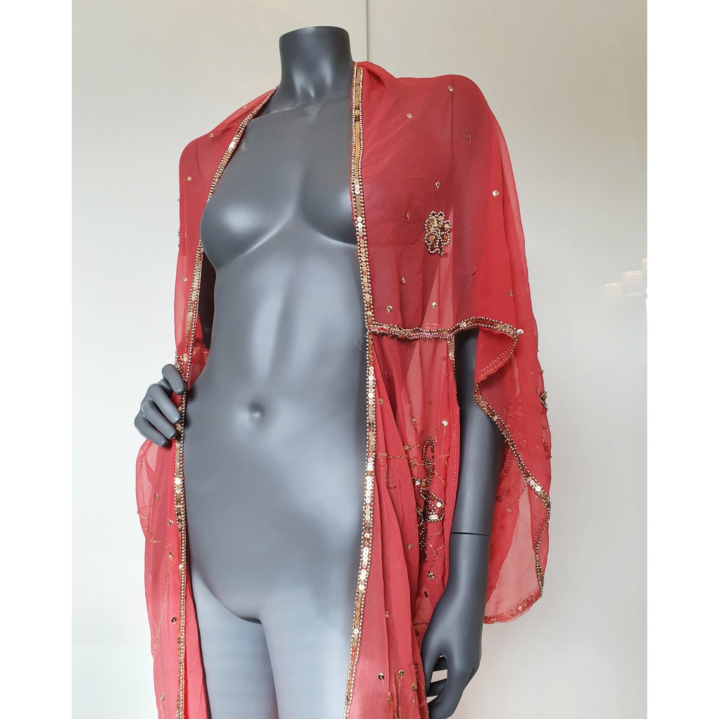 Draped kimono in salmon pink with beautiful hand embroidery (M)