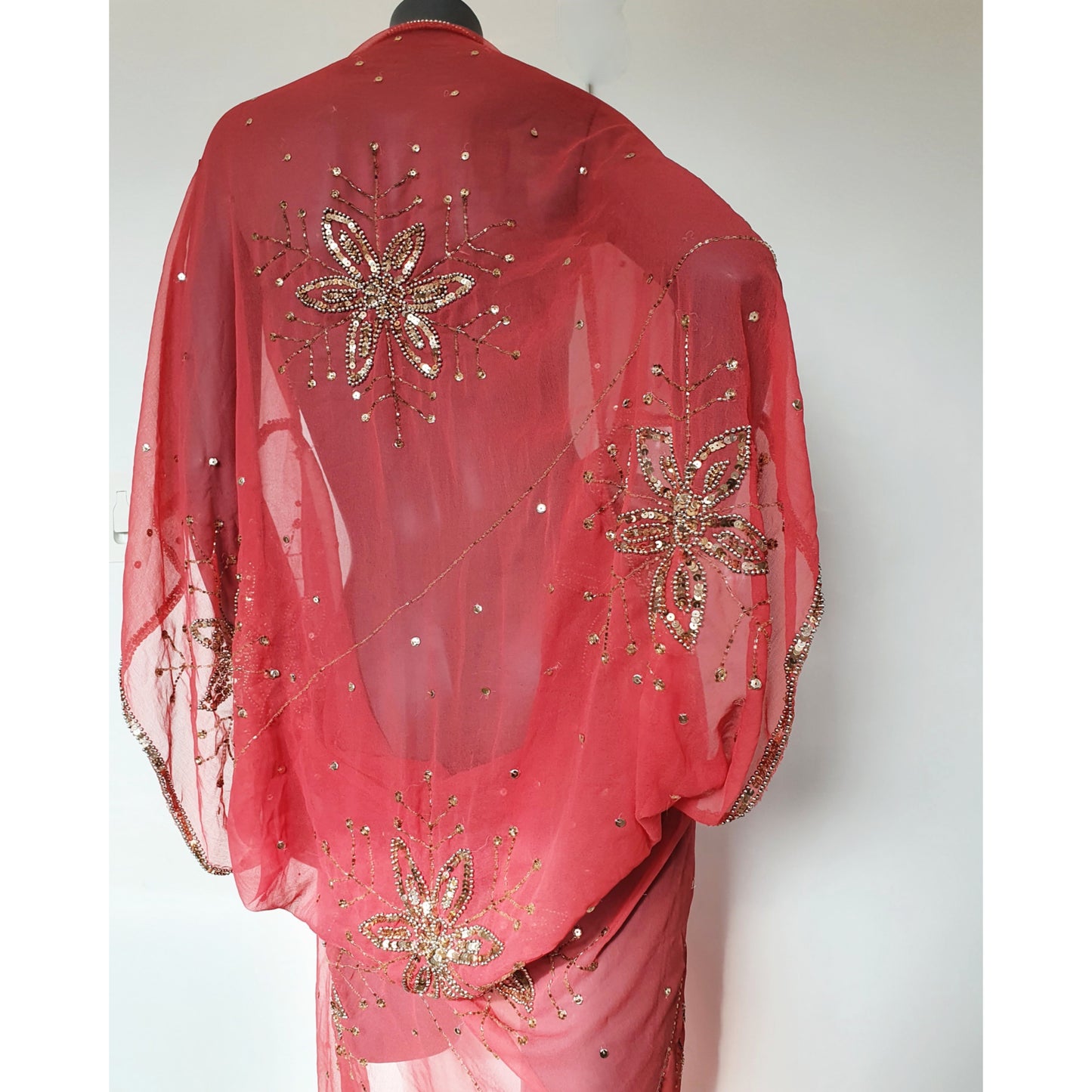 Draped kimono in salmon pink with beautiful hand embroidery (M)