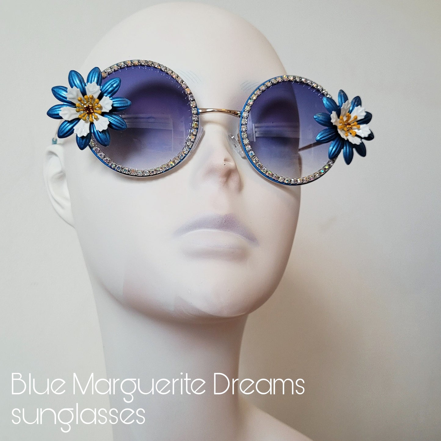 Bumblebee Dreams collection: the Blue Marguerite Dreams Sunglasses (Göteborg 400 år edition)