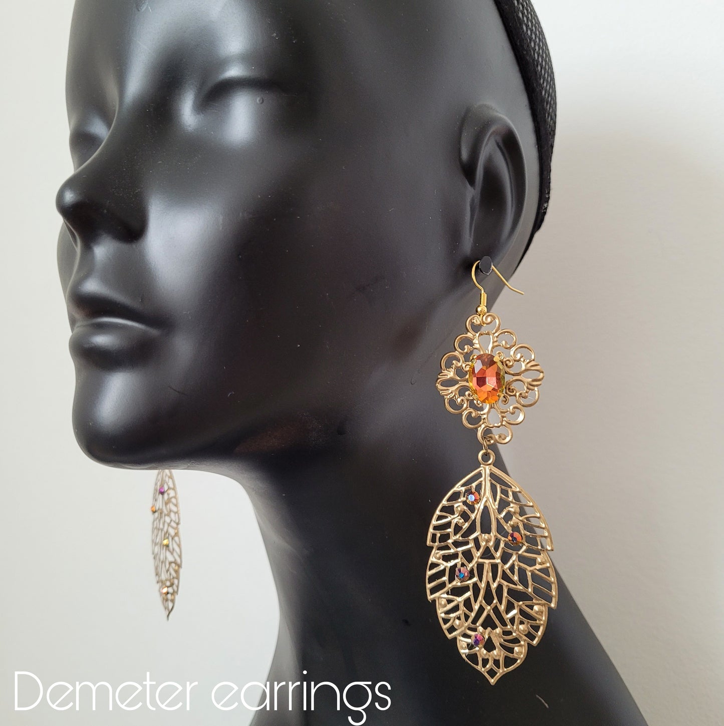 Deusa ex Machina collection: The Demeter earrings