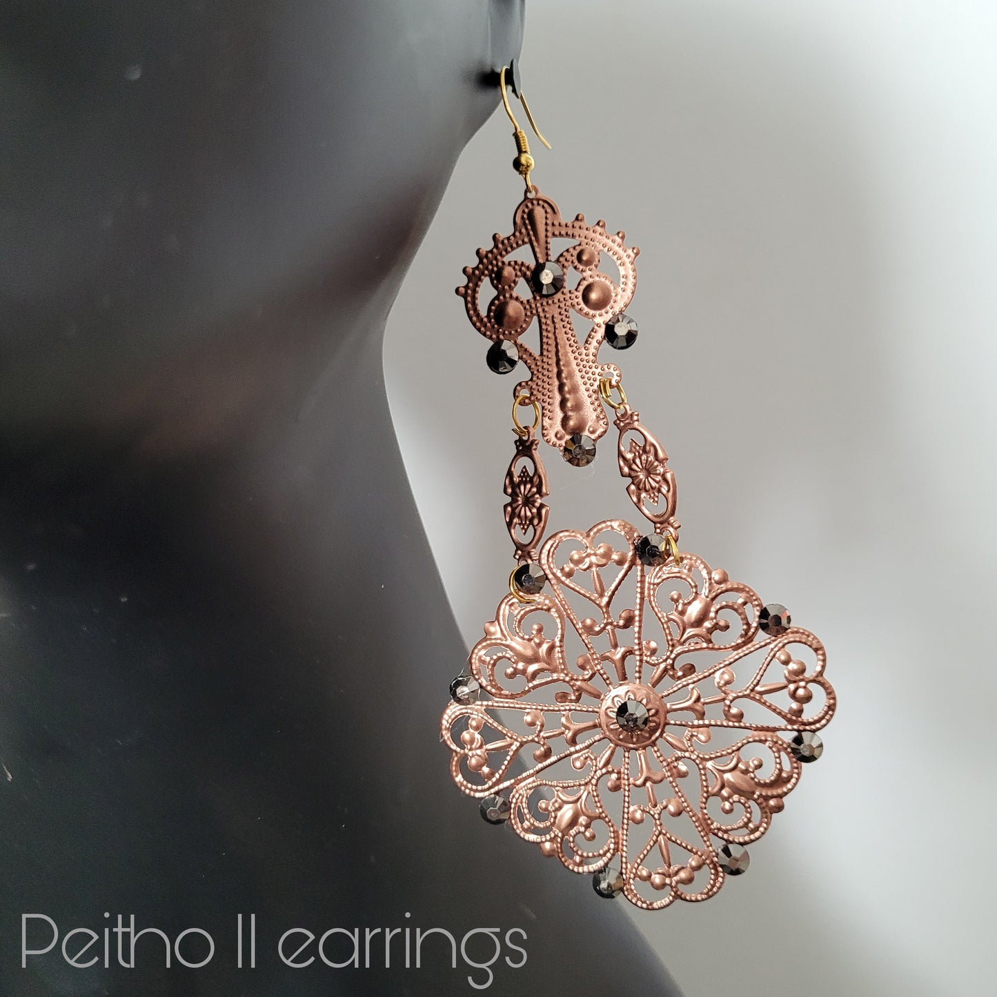 Deusa ex Machina collection: The Peitho earrings