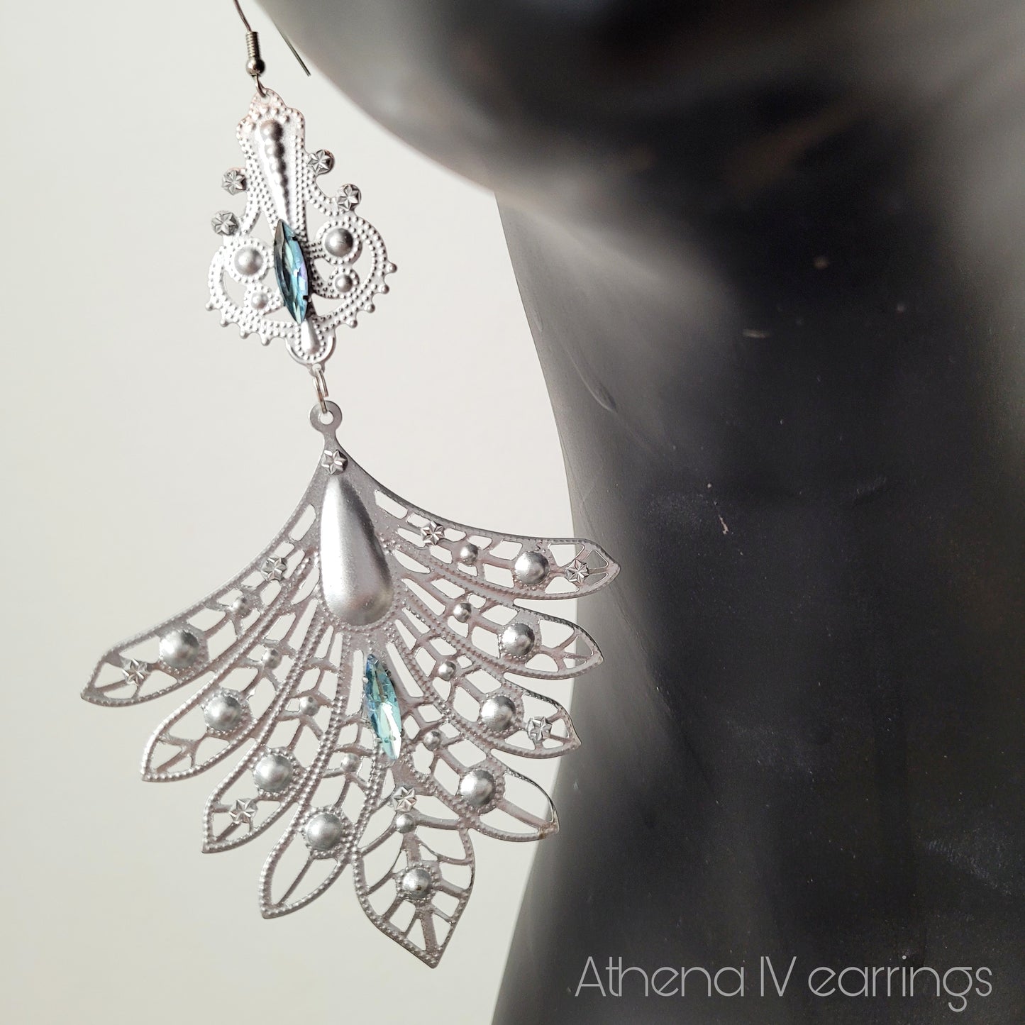 Deusa ex Machina collection: The Athena earrings (hook versions)