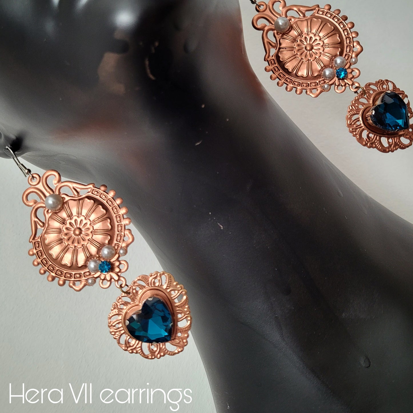 Deusa ex Machina collection: The Hera earrings