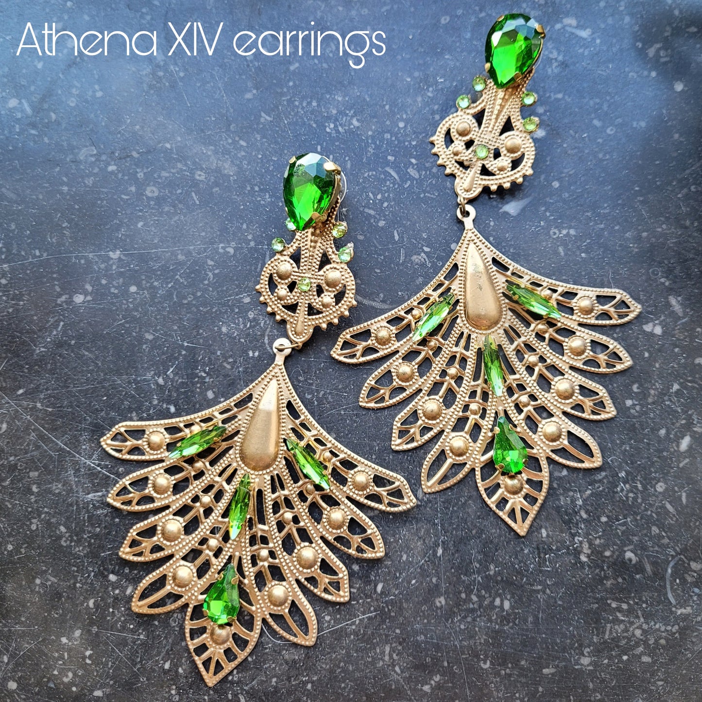 Deusa ex Machina collection: The Athena earrings (stud versions)