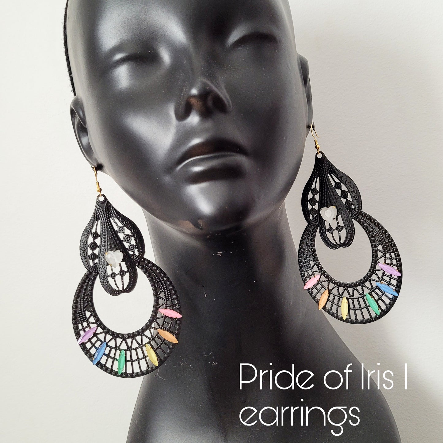 Deusa ex Machina collection: The Pride of Iris earrings