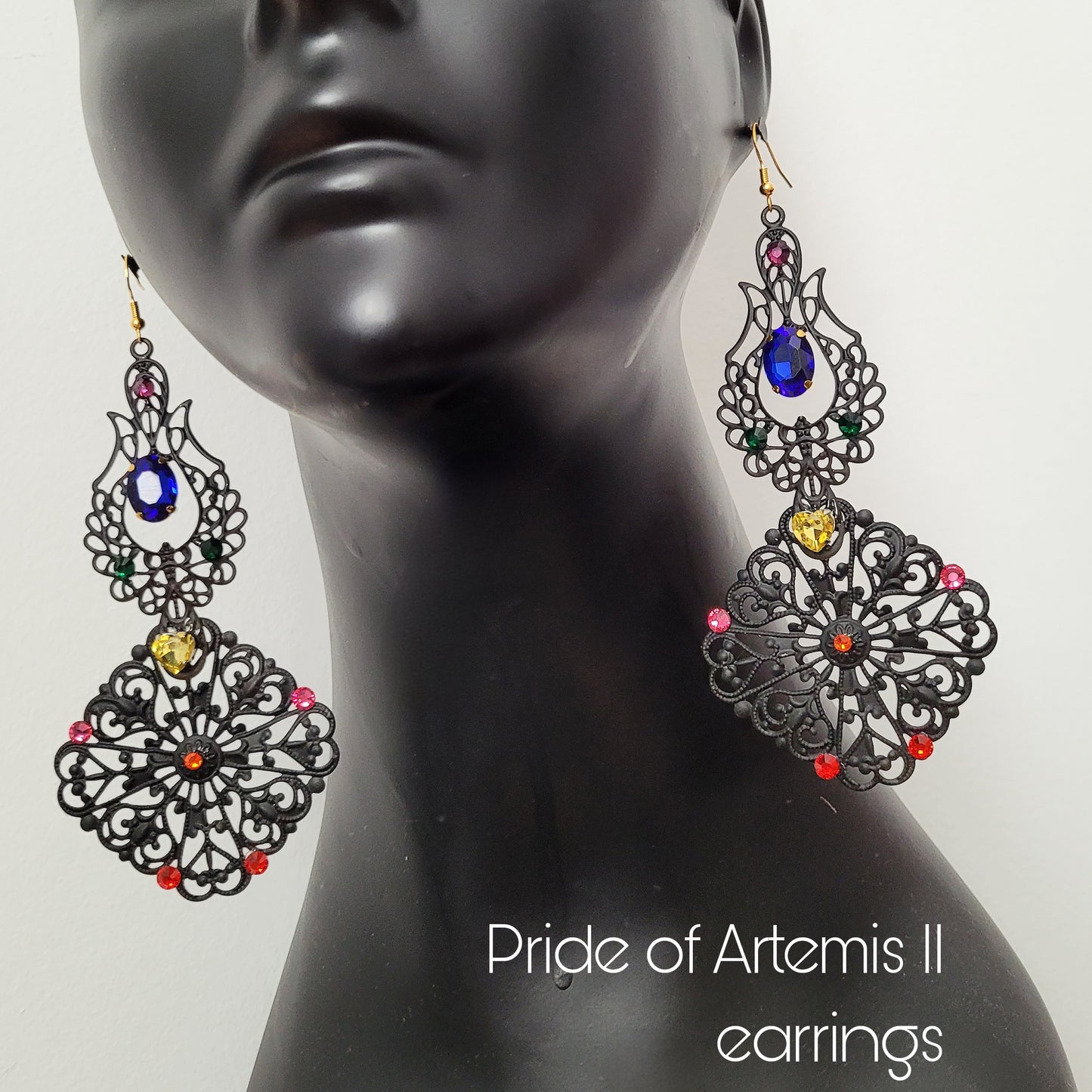 Deusa ex Machina collection: The Pride of Artemis earrings