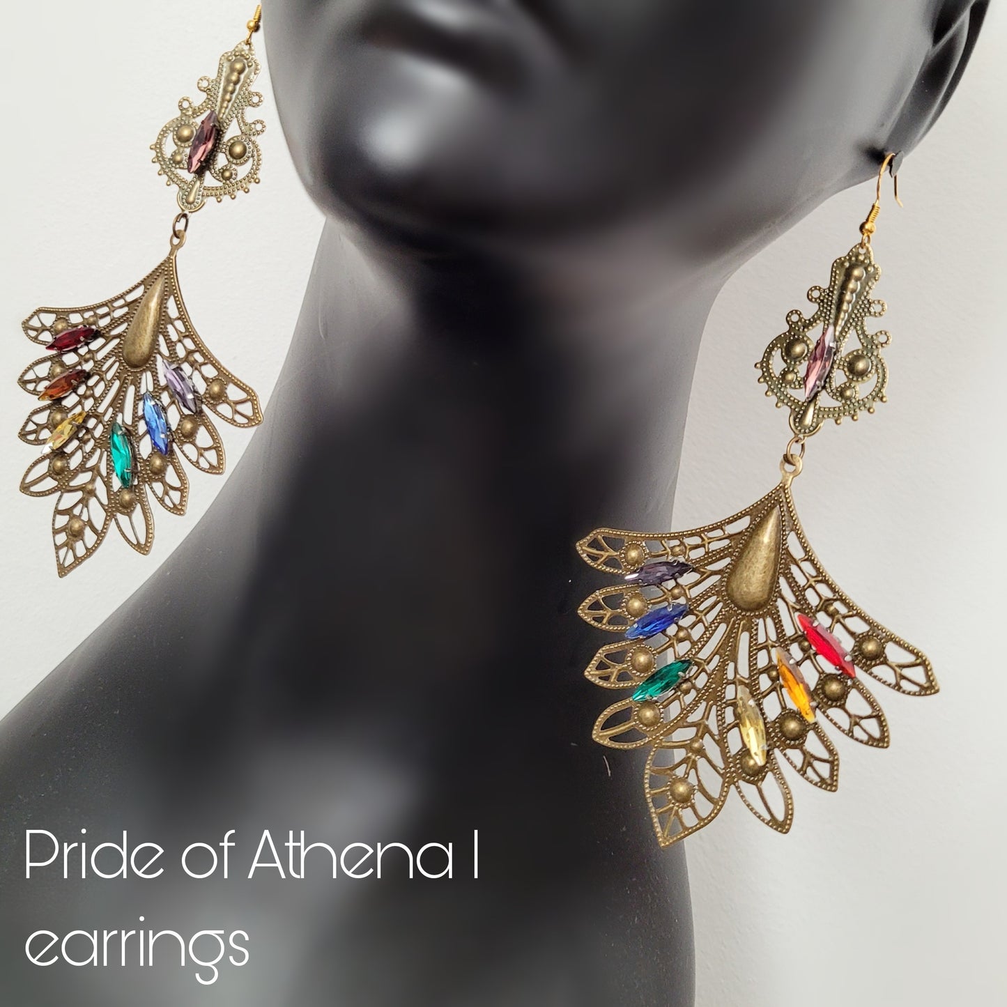 Deusa ex Machina collection: The Pride of Athena earrings