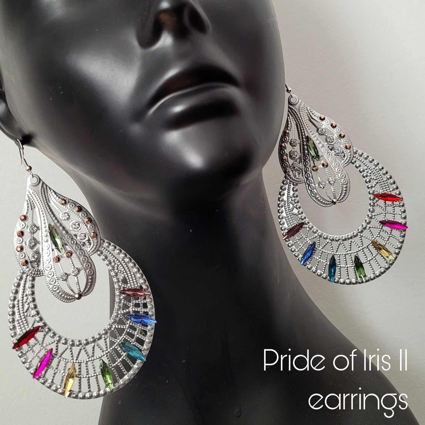 Deusa ex Machina collection: The Pride of Iris earrings