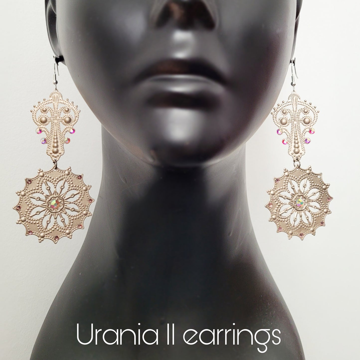 Deusa ex Machina collection: The Urania earrings
