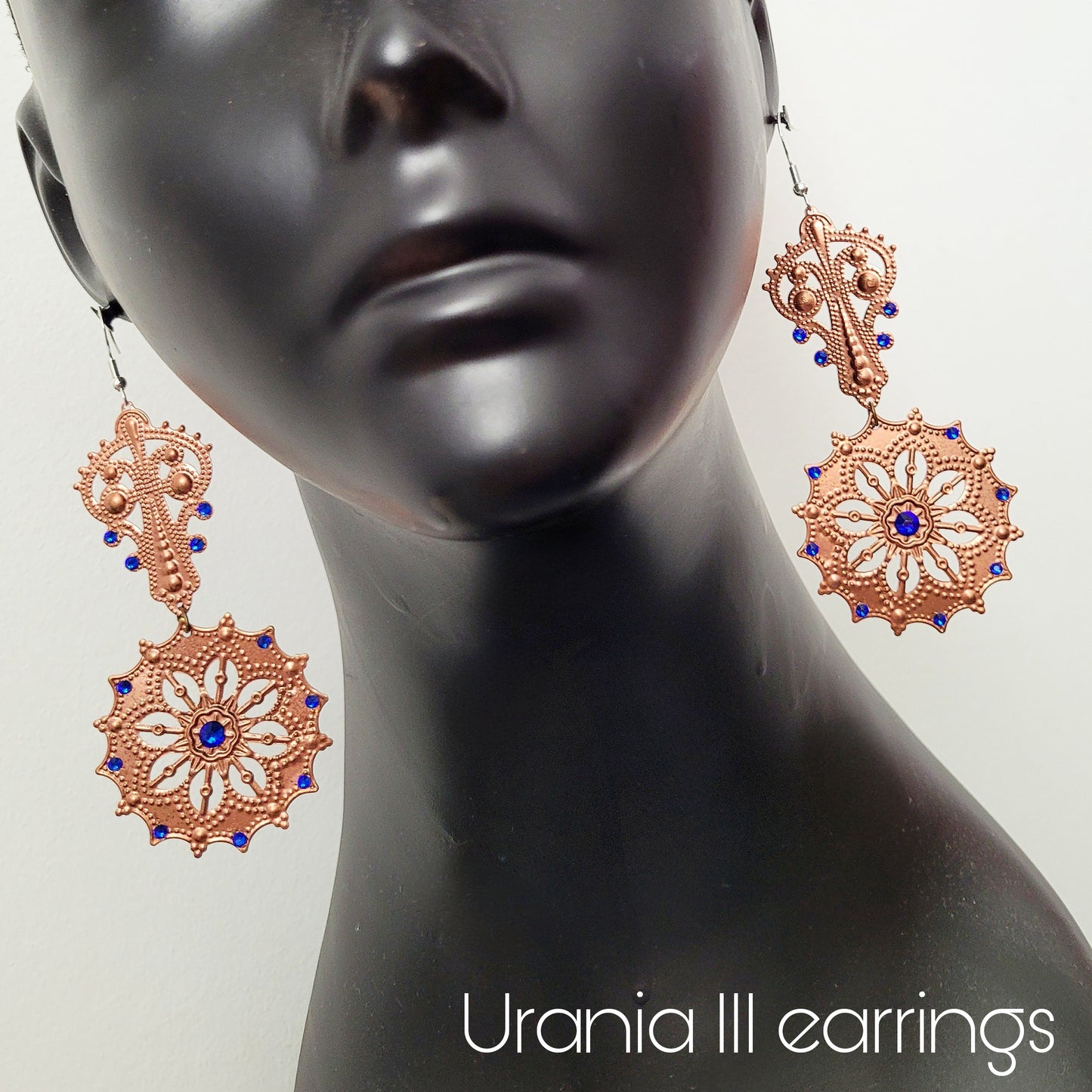 Deusa ex Machina collection: The Urania earrings