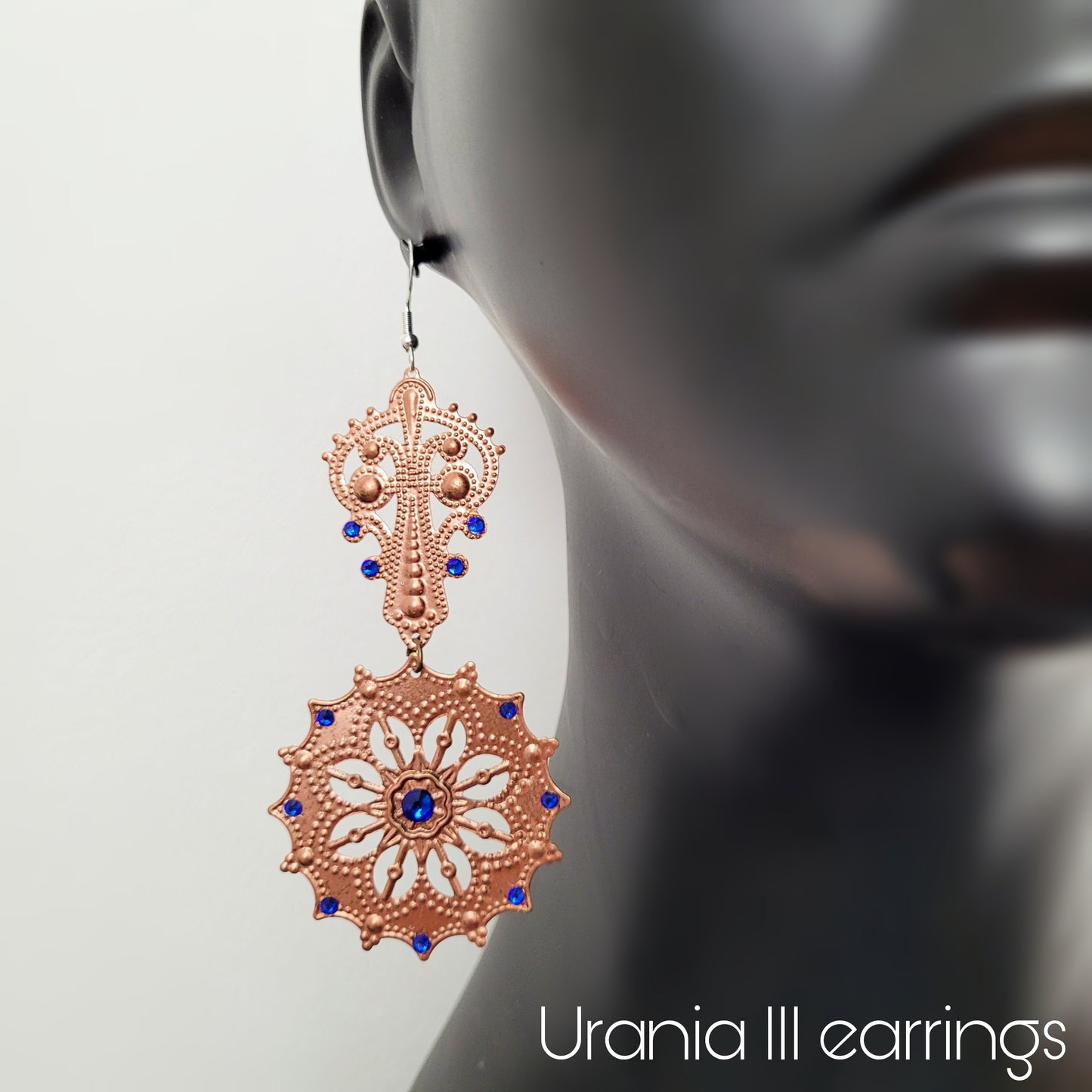 Deusa ex Machina collection: The Urania earrings