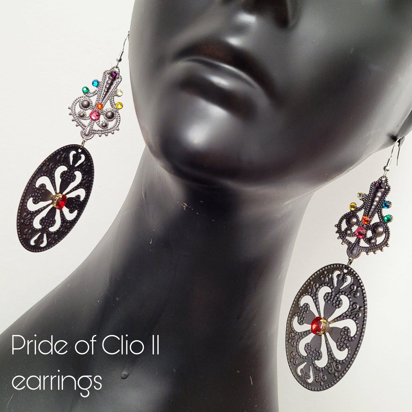 Deusa ex Machina collection: The Pride of Clio earrings