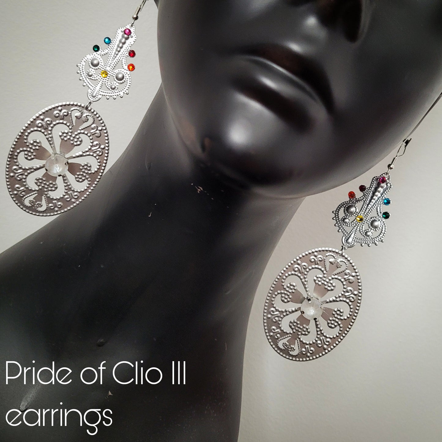 Deusa ex Machina collection: The Pride of Clio earrings