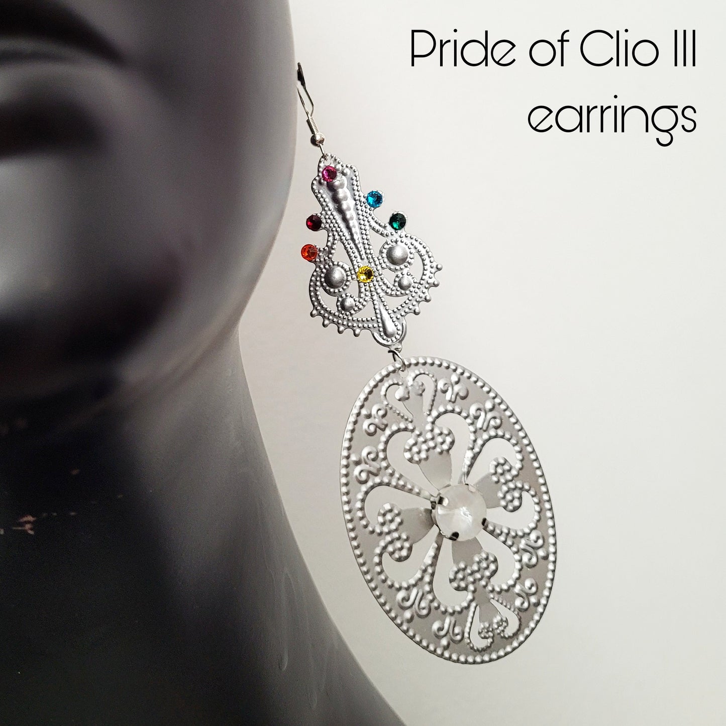 Deusa ex Machina collection: The Pride of Clio earrings