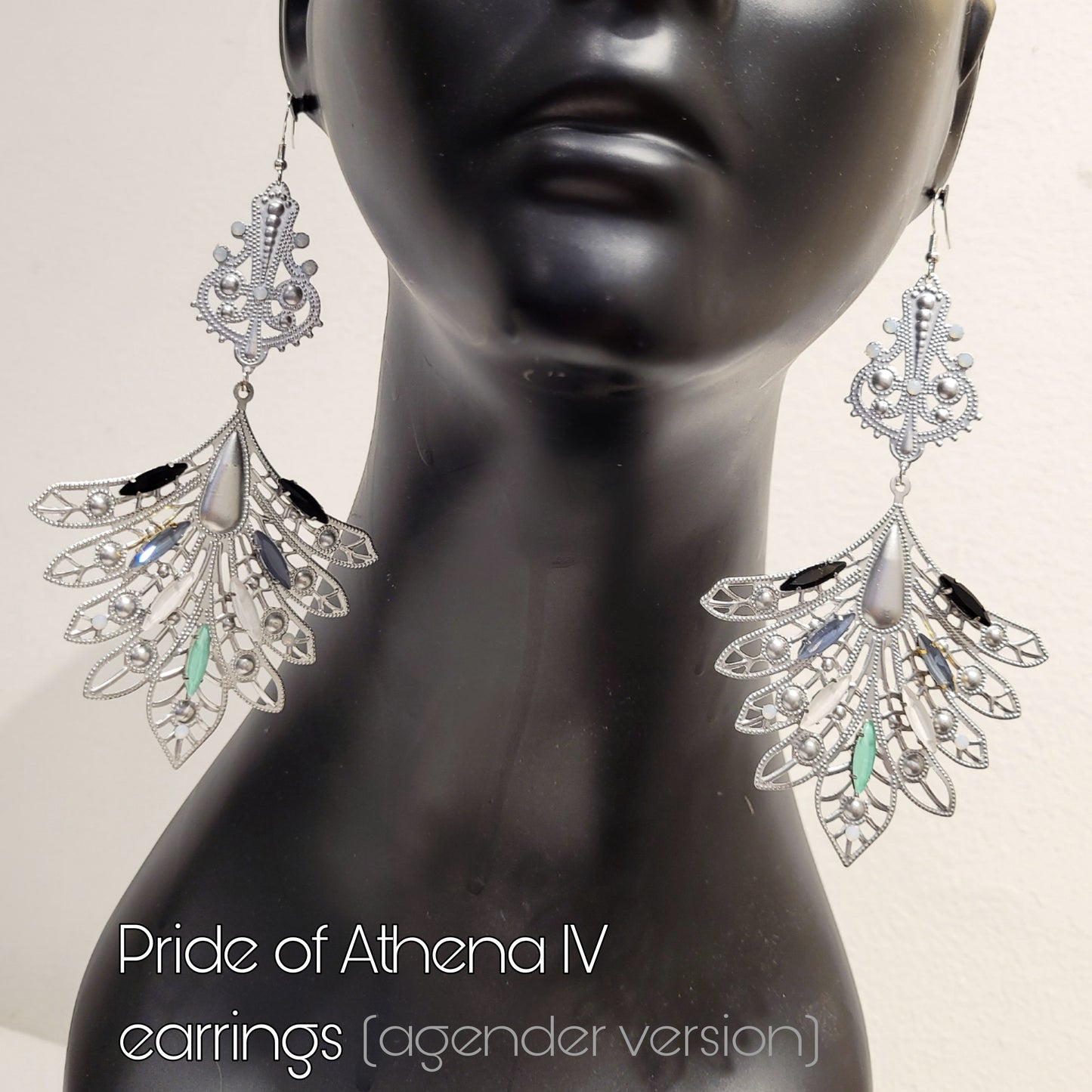 Deusa ex Machina collection: The Pride of Athena earrings