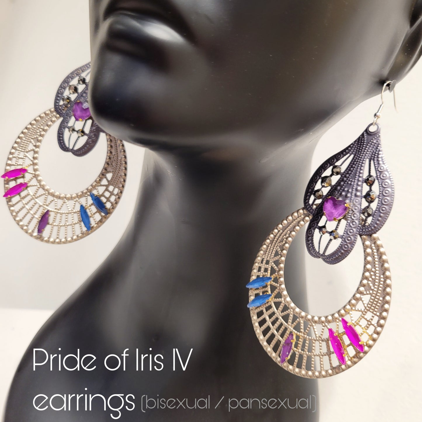 Deusa ex Machina collection: The Pride of Iris earrings