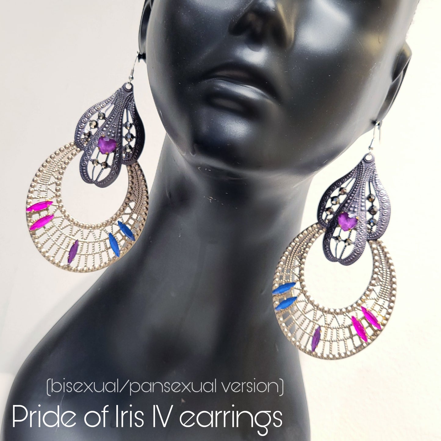 Deusa ex Machina collection: The Pride of Iris earrings