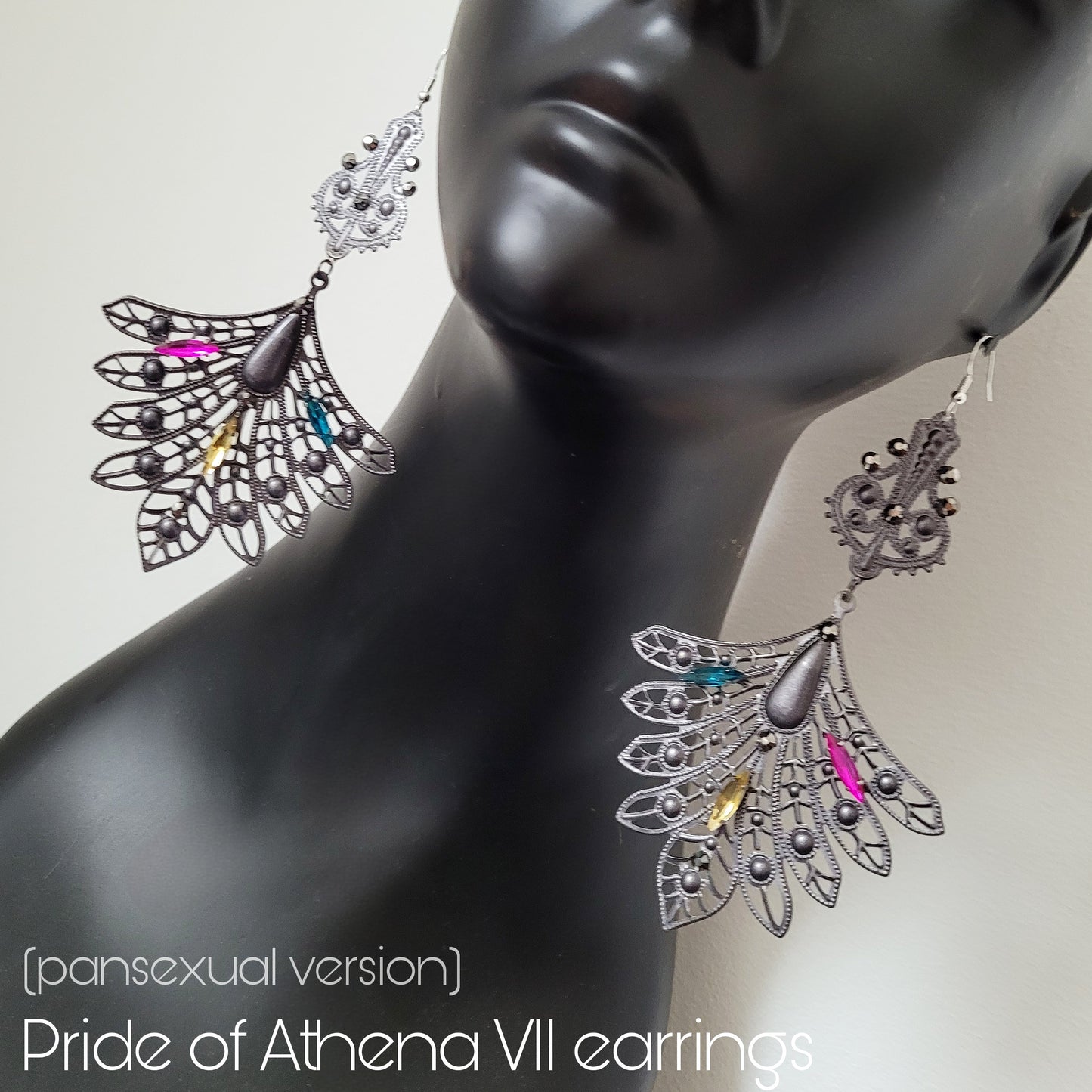 Deusa ex Machina collection: The Pride of Athena earrings